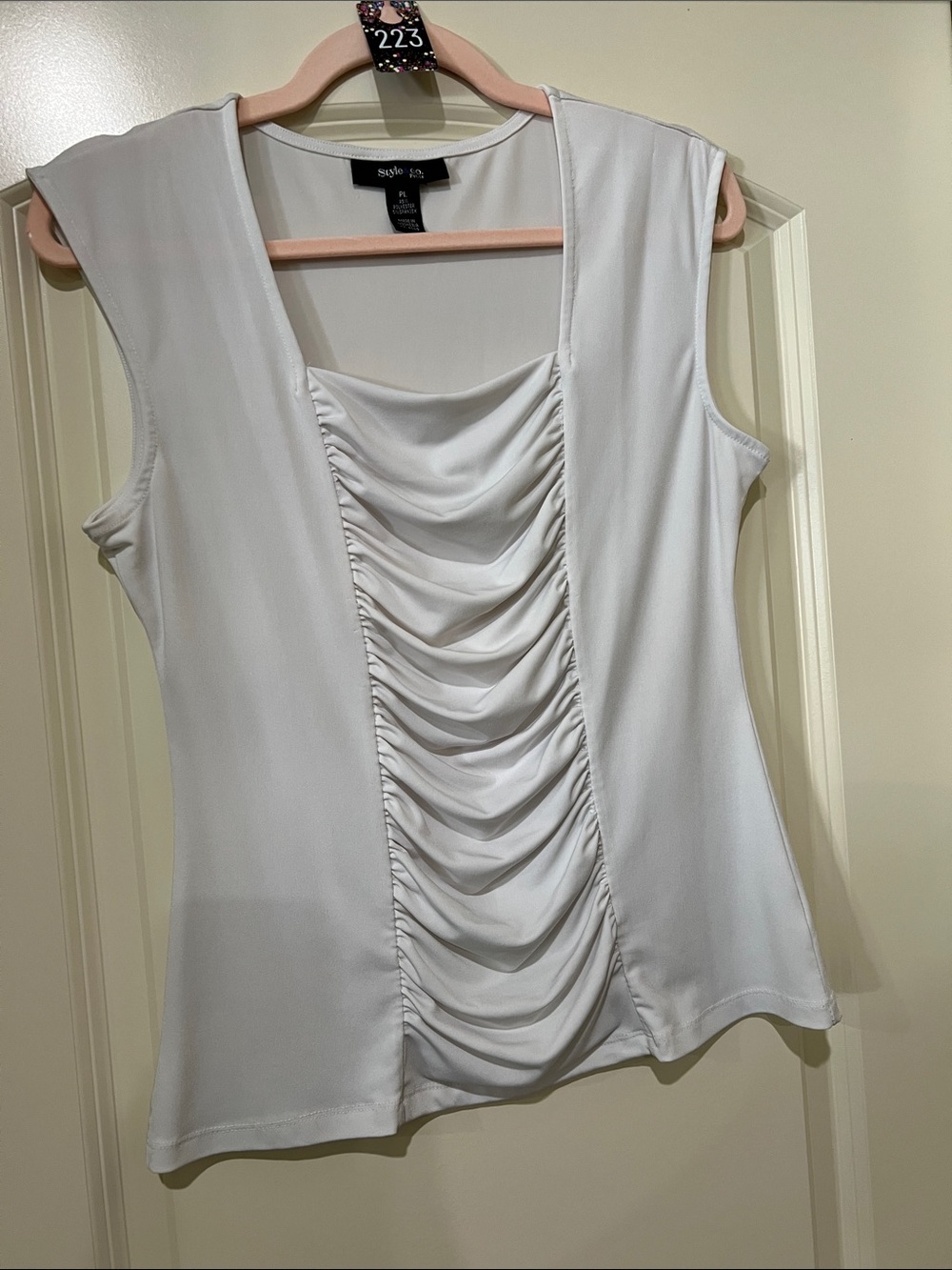 Style & Co. Cream Sleeveless Ruched Front Blouse H223